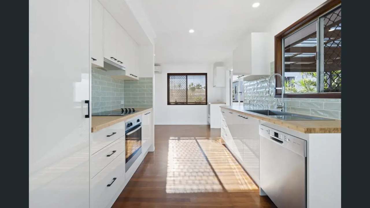 Whole property with 2 rooms for rent