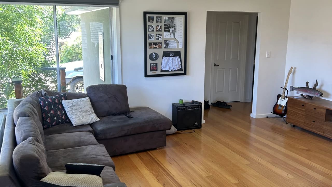 Unfurnished room in a share house