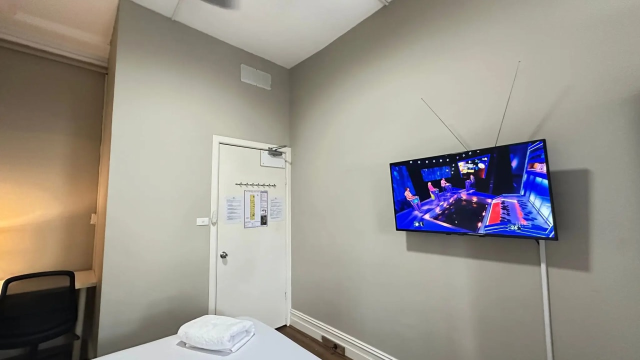 Furnished room in a share house