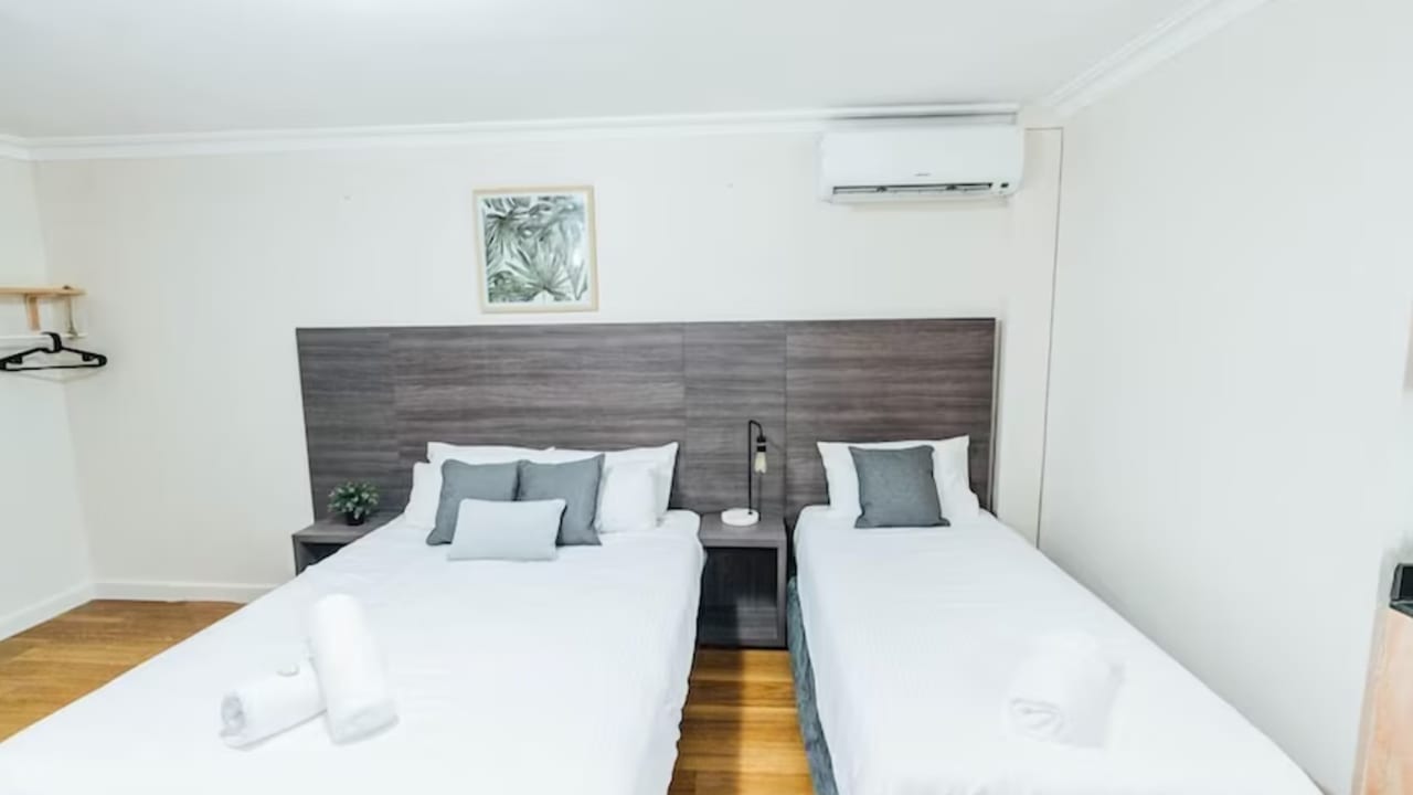 Furnished room studio flat for rent