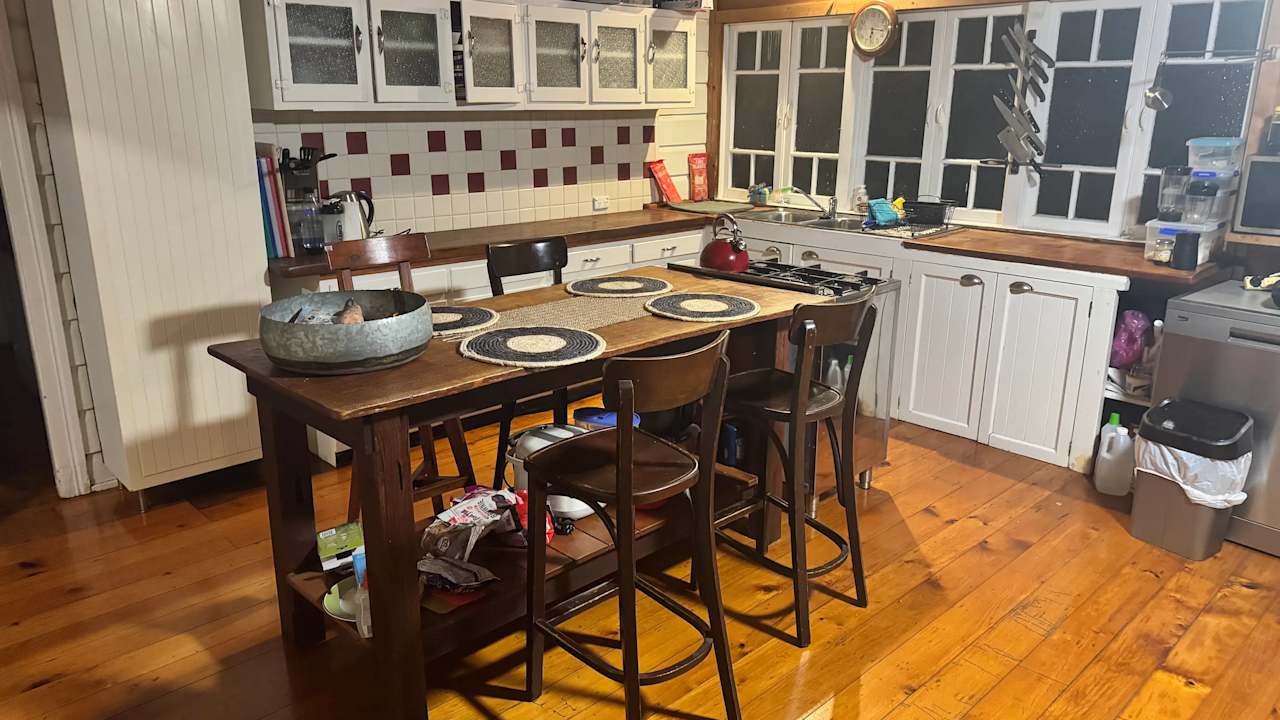 Whole property with 3 rooms for rent