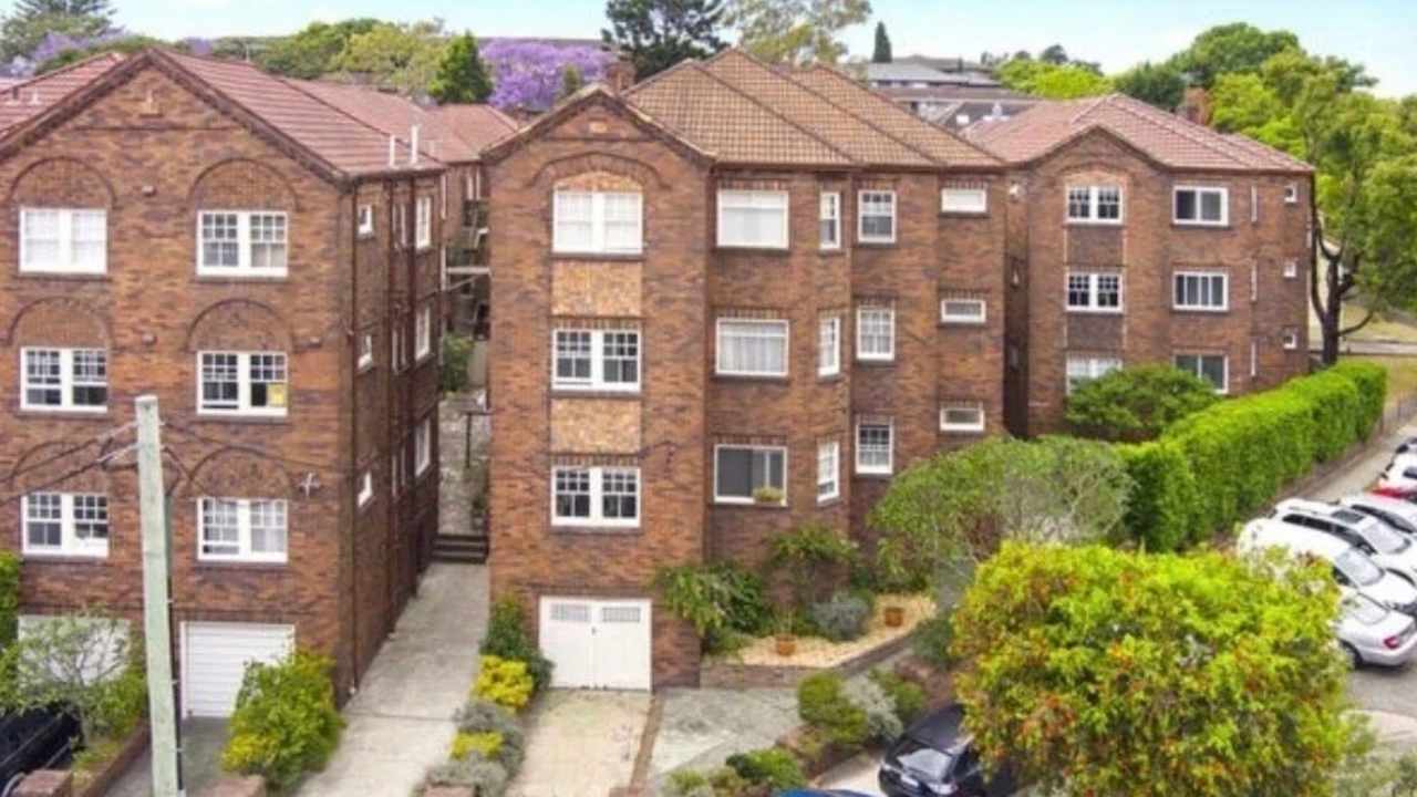 Whole property with 2 rooms for rent