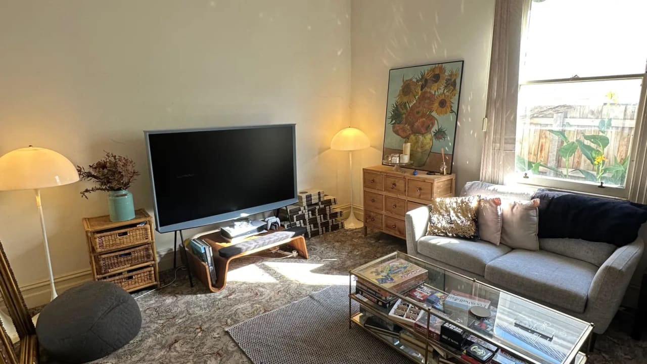 Room in a share house