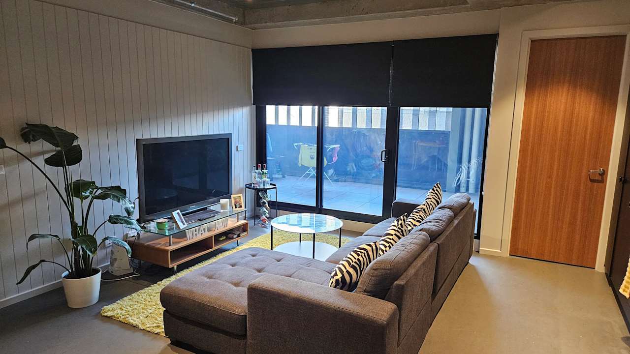 Furnished room in a flatshare