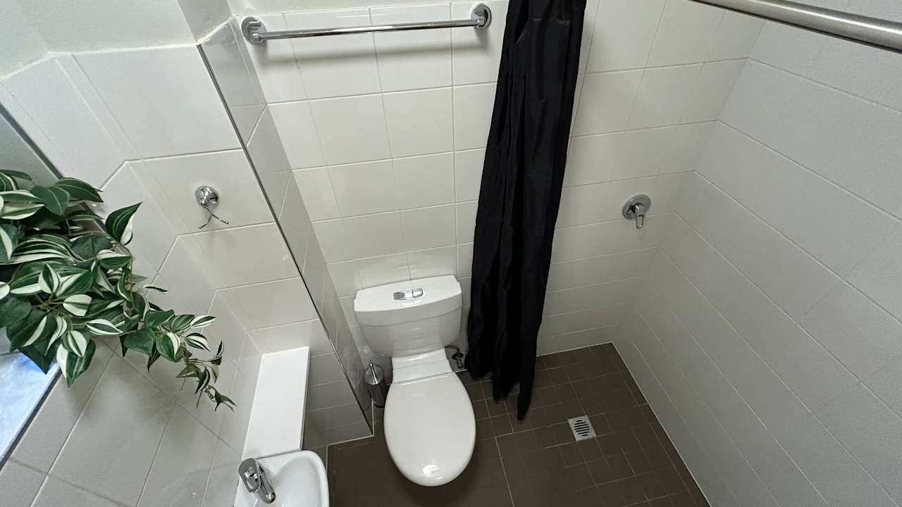 Furnished room studio flat for rent