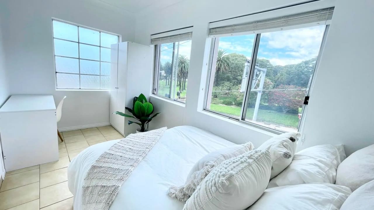 Room in a share house