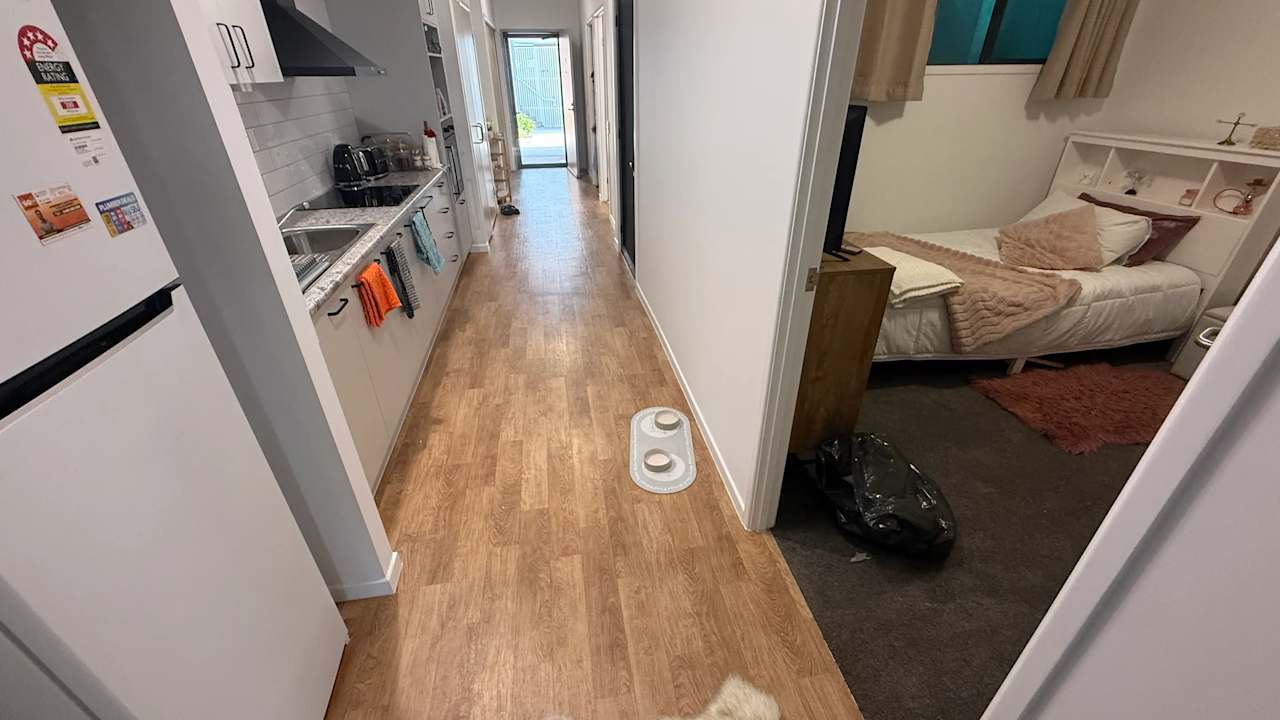 Room in a share house