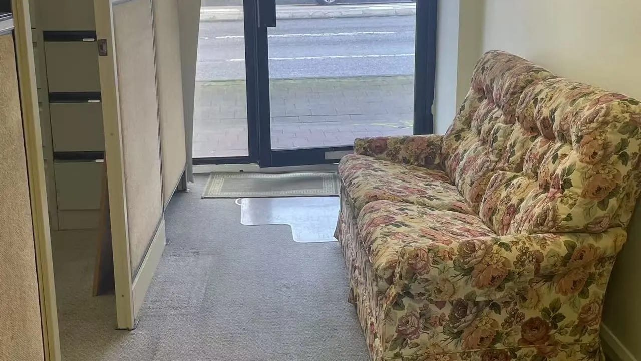 Whole property with 2 rooms for rent