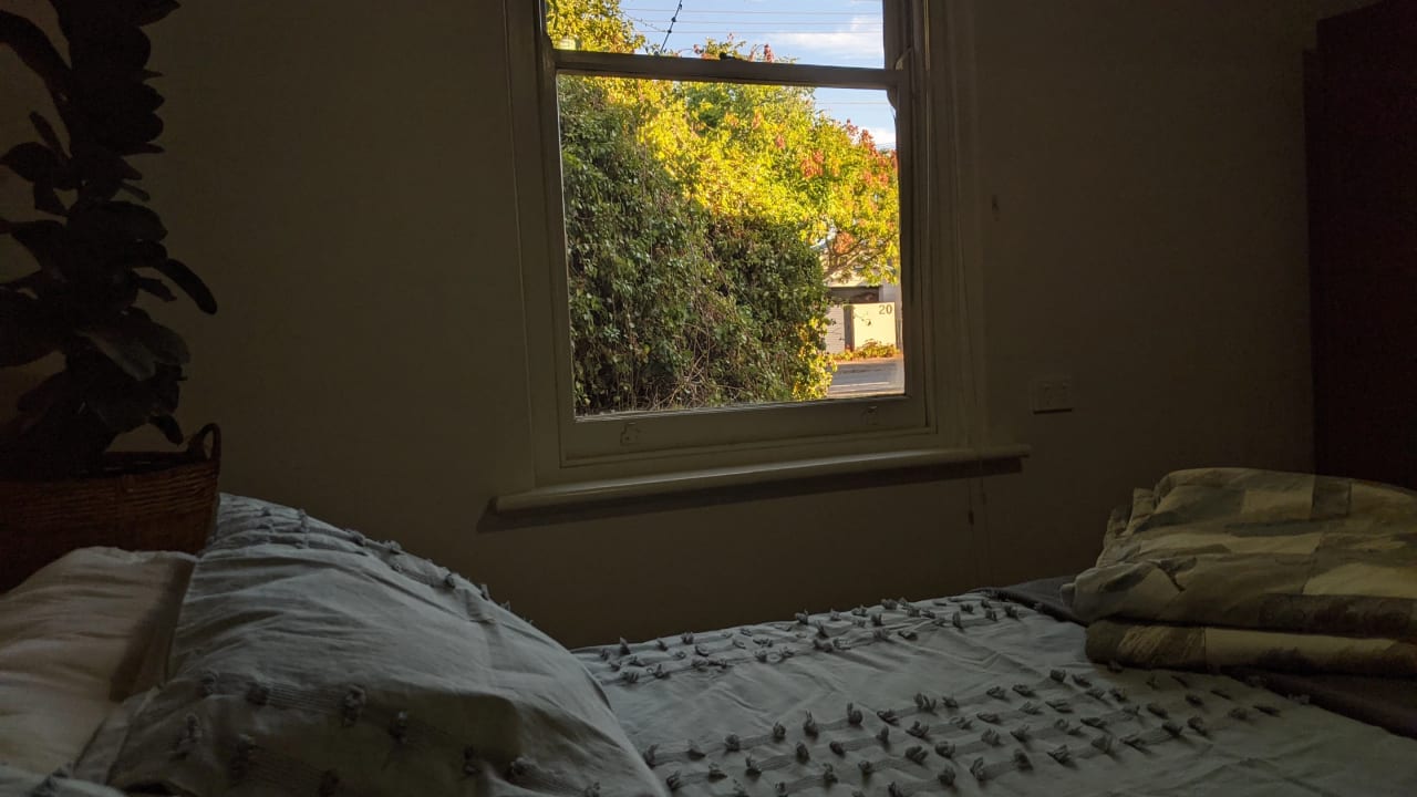 Room in a share house