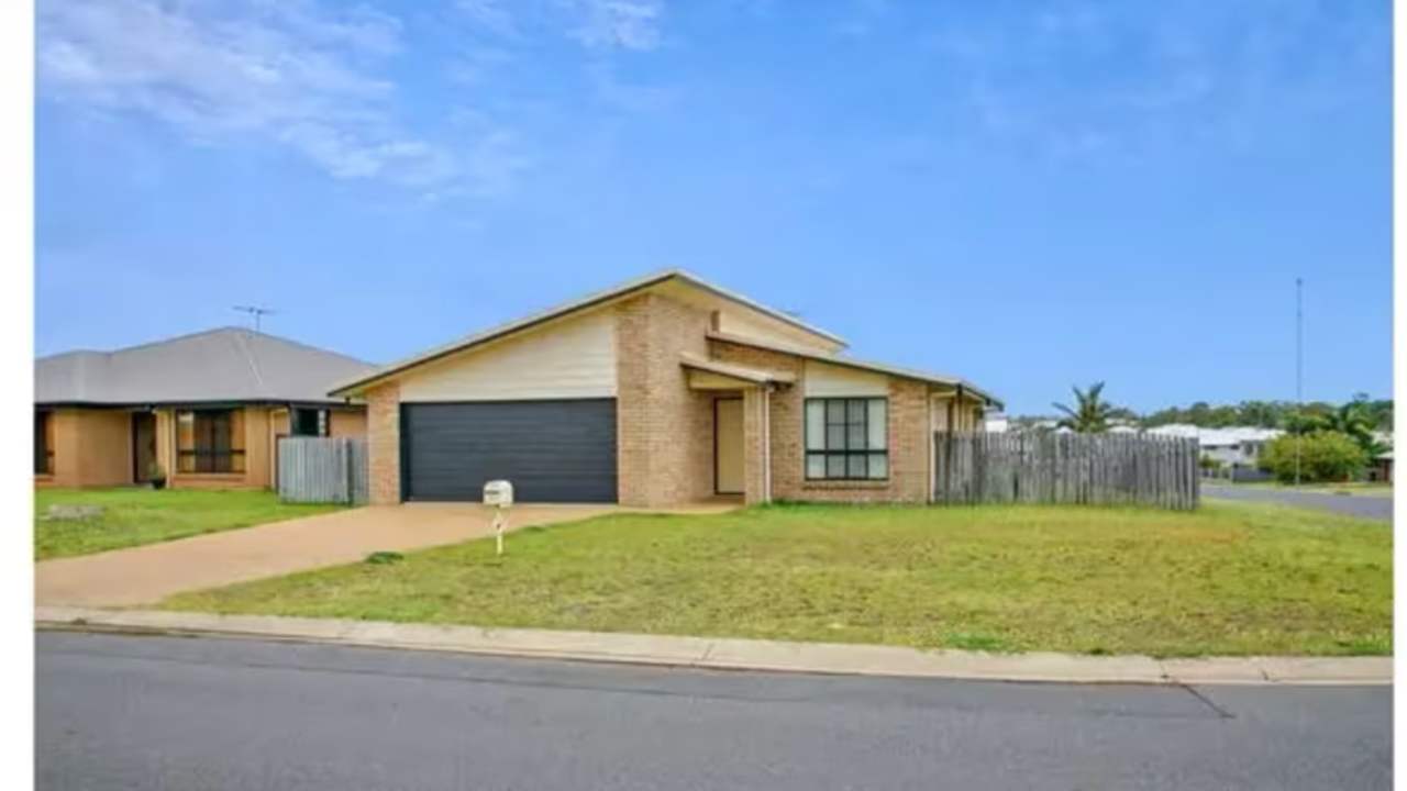 Unfurnished room with own bathroom