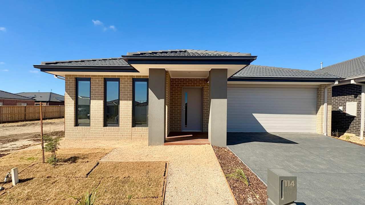 Furnished room with ensuite in a share house