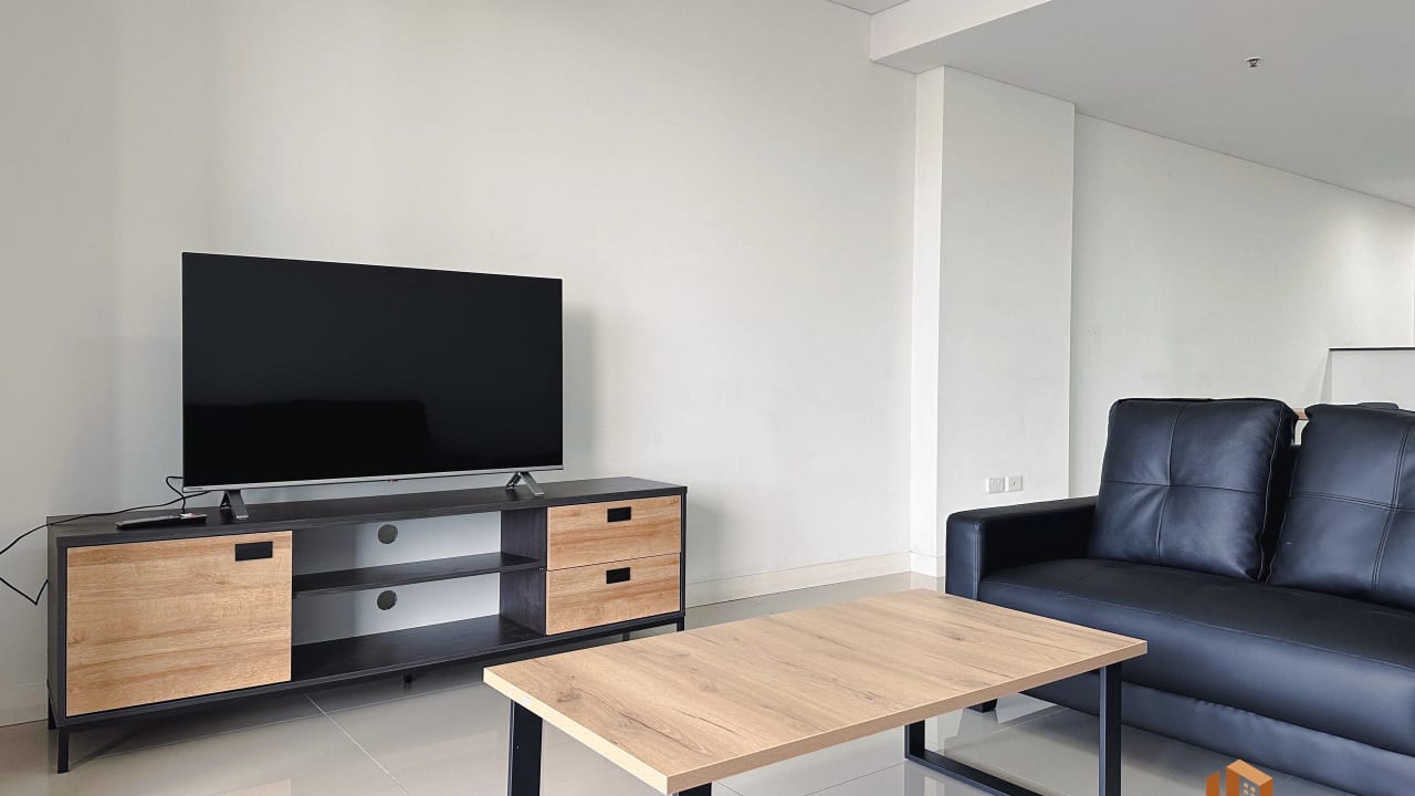 Furnished room with ensuite in a flatshare