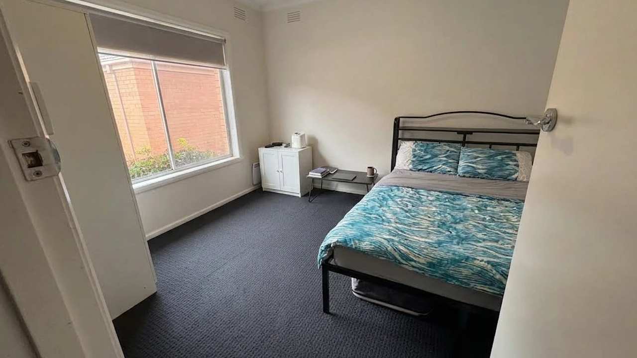 Furnished room in a share house