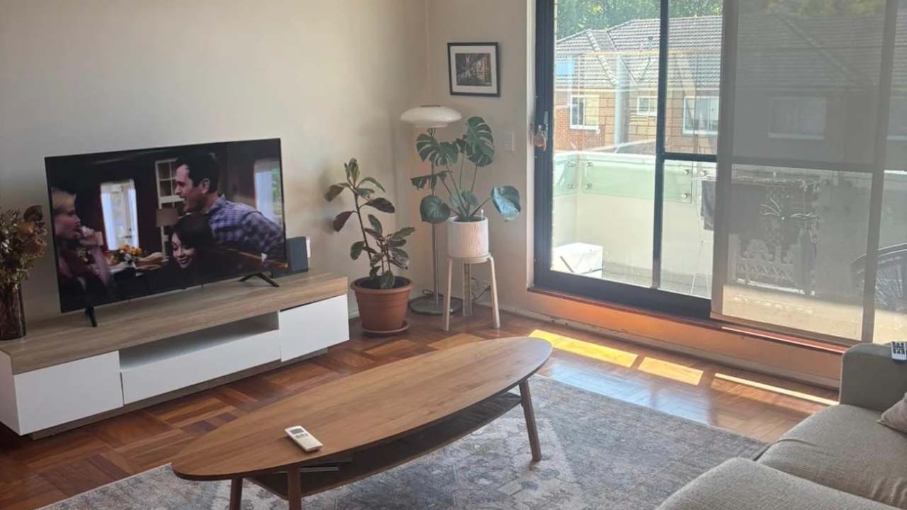 Furnished room in a flatshare