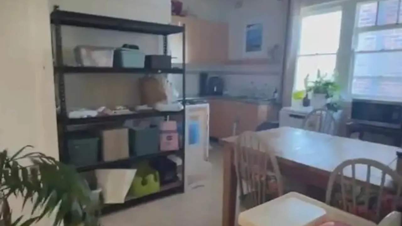 Unfurnished room in a share house