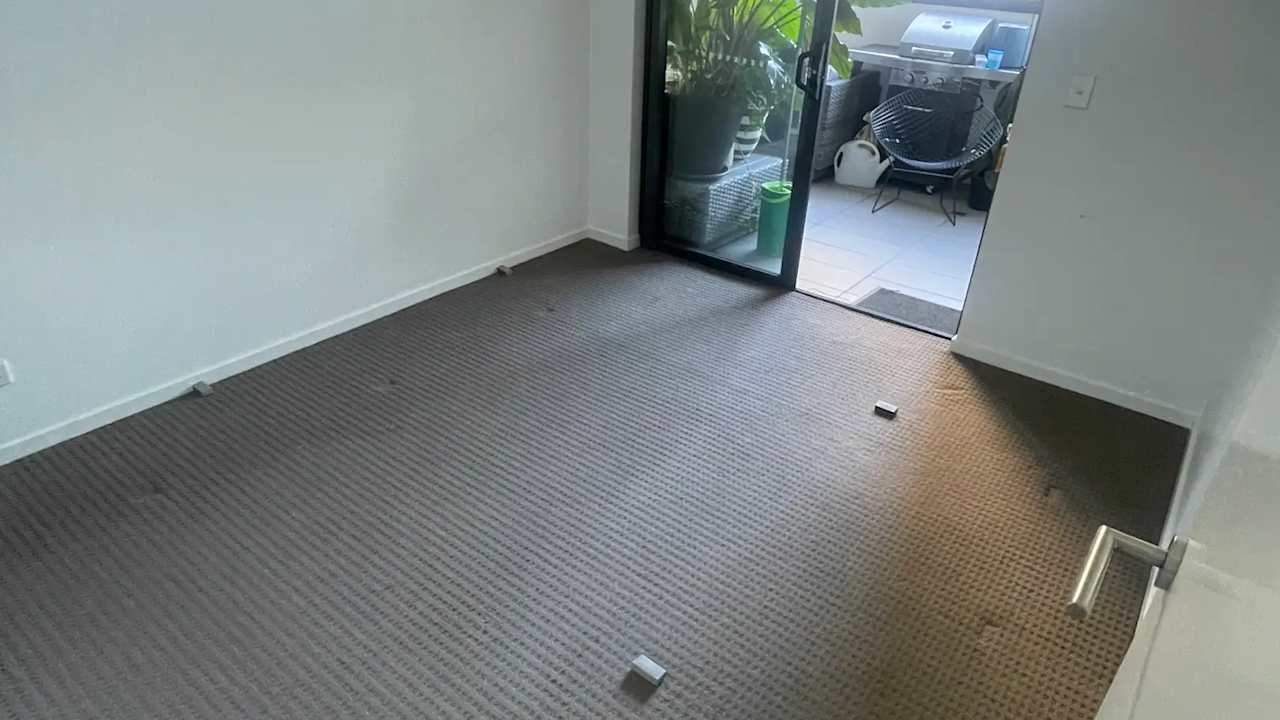 Unfurnished room with own bathroom