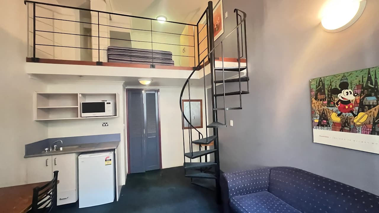 Furnished room studio flat for rent