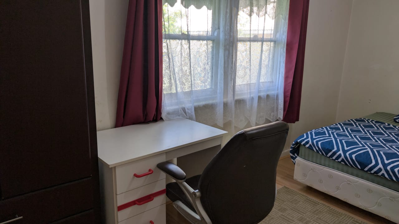 Furnished room in a share house