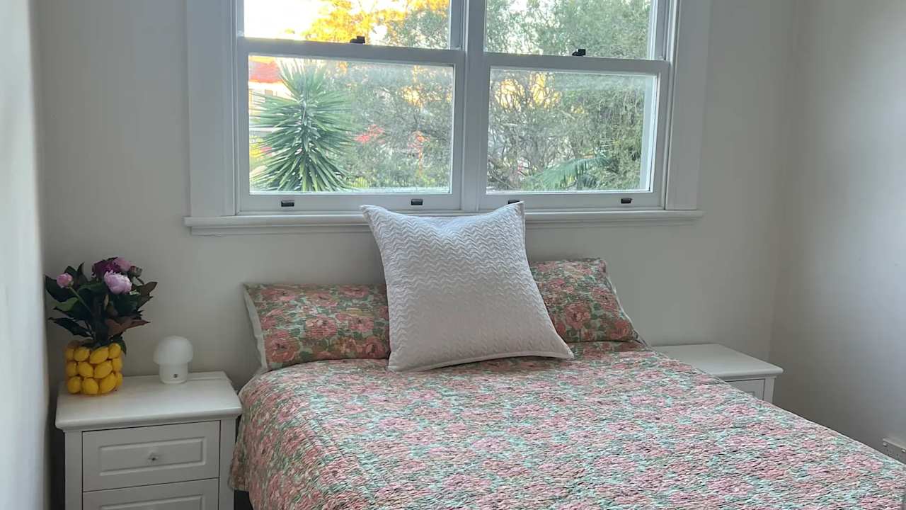 Unfurnished room in a share house