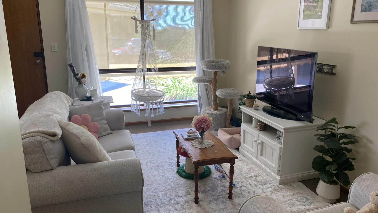 Unfurnished room in a share house