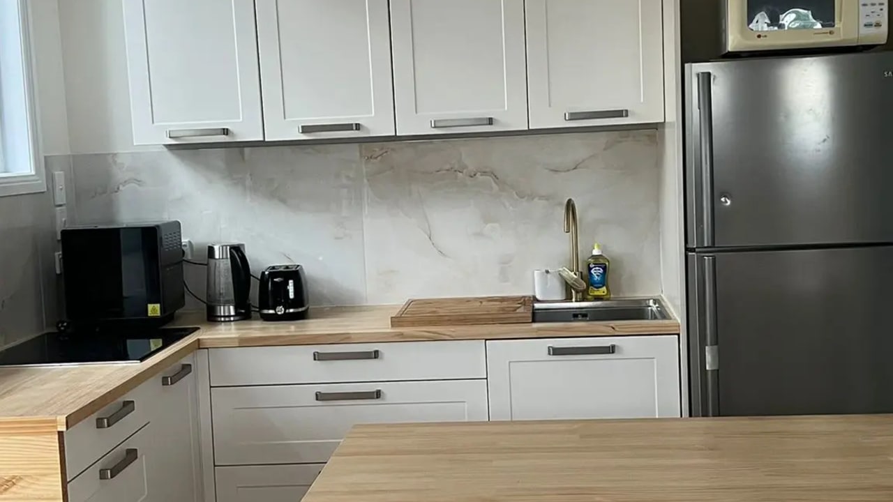 Whole property with 2 rooms for rent
