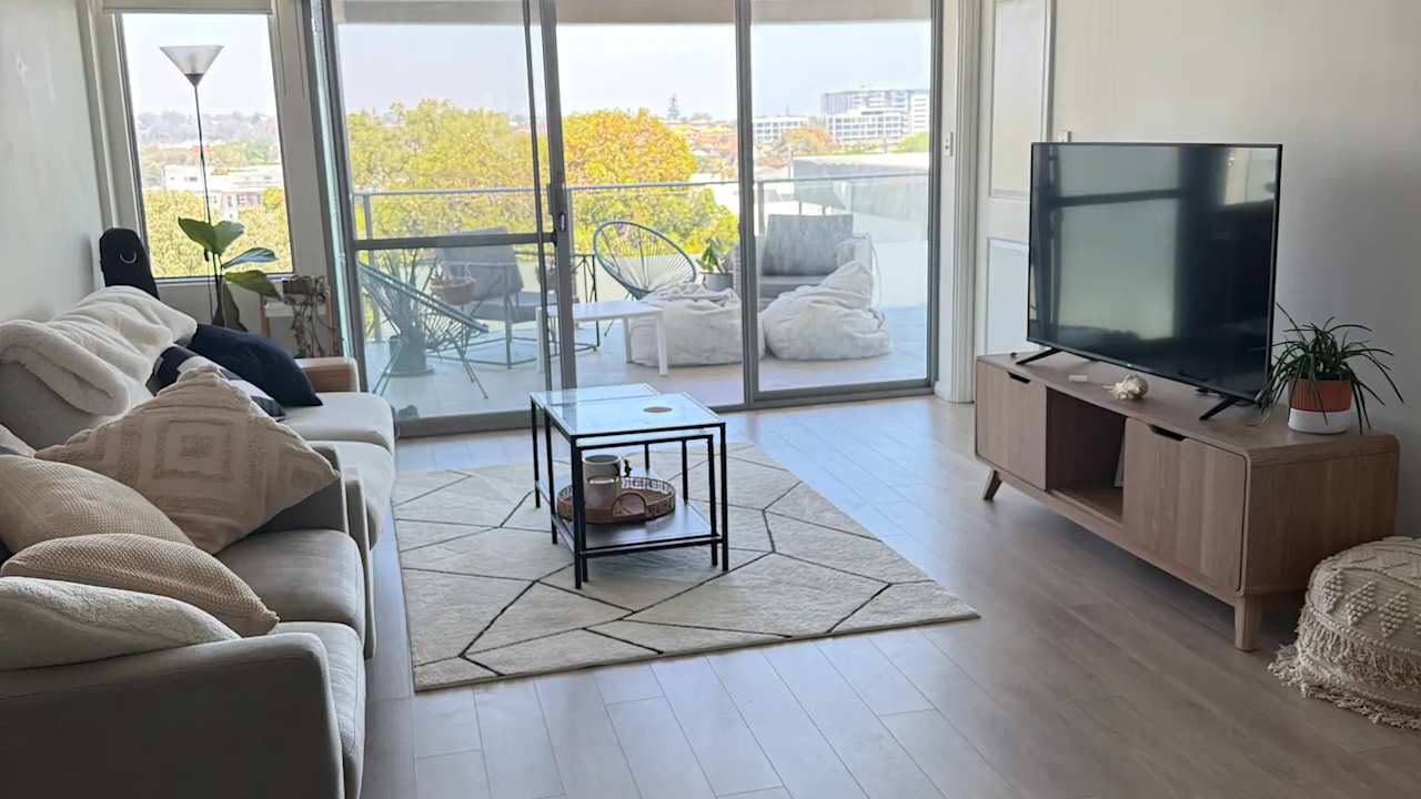 Unfurnished room with own bathroom