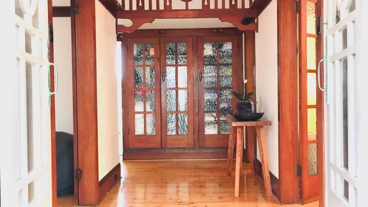 Whole property with 6 rooms for rent