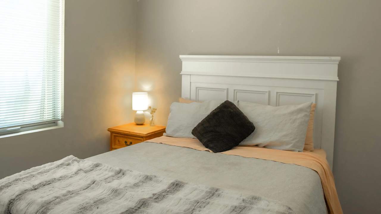 Furnished room in a share house