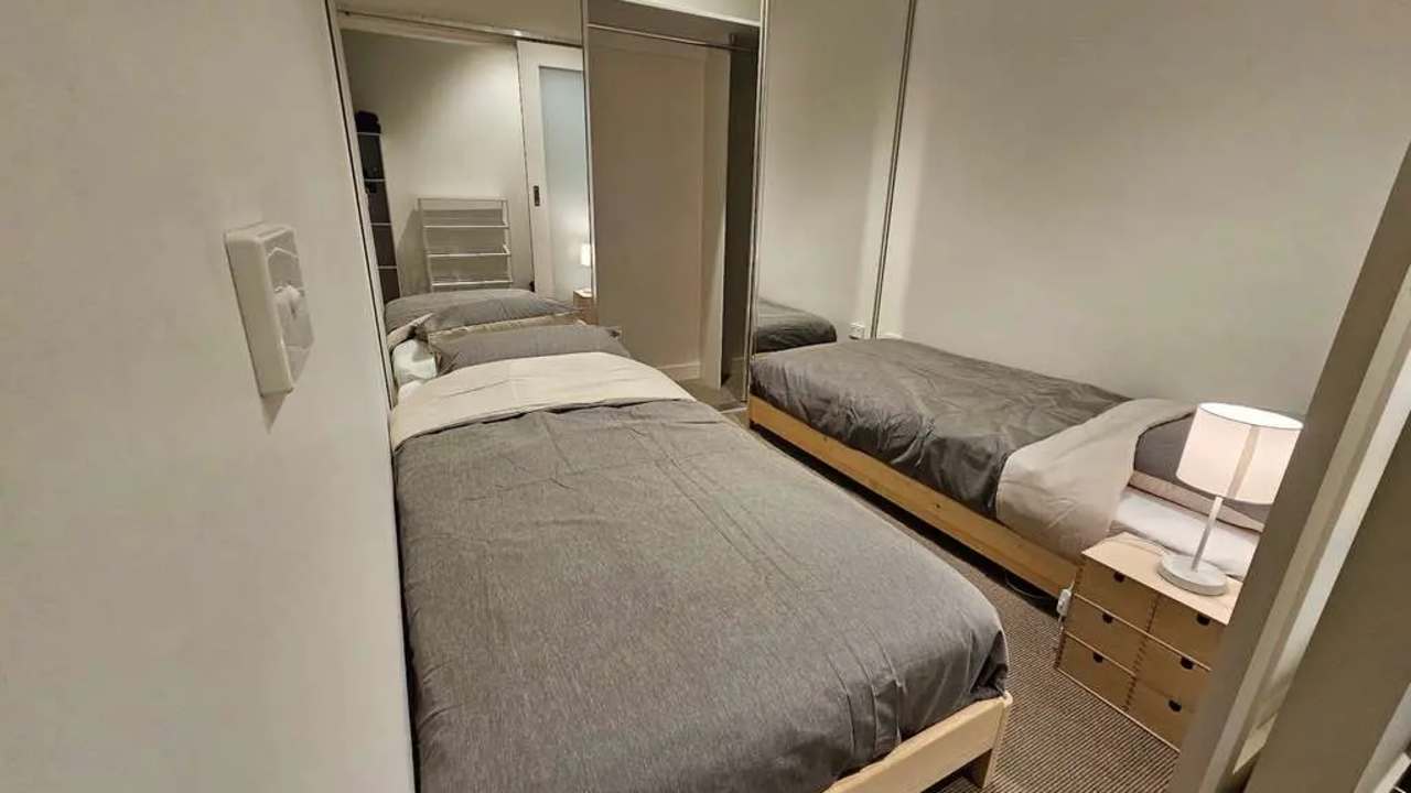 Furnished room in a flatshare