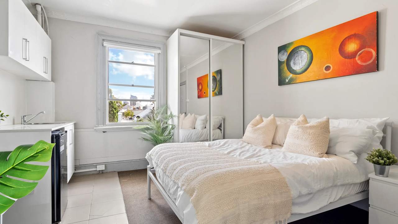 Furnished room studio flat for rent