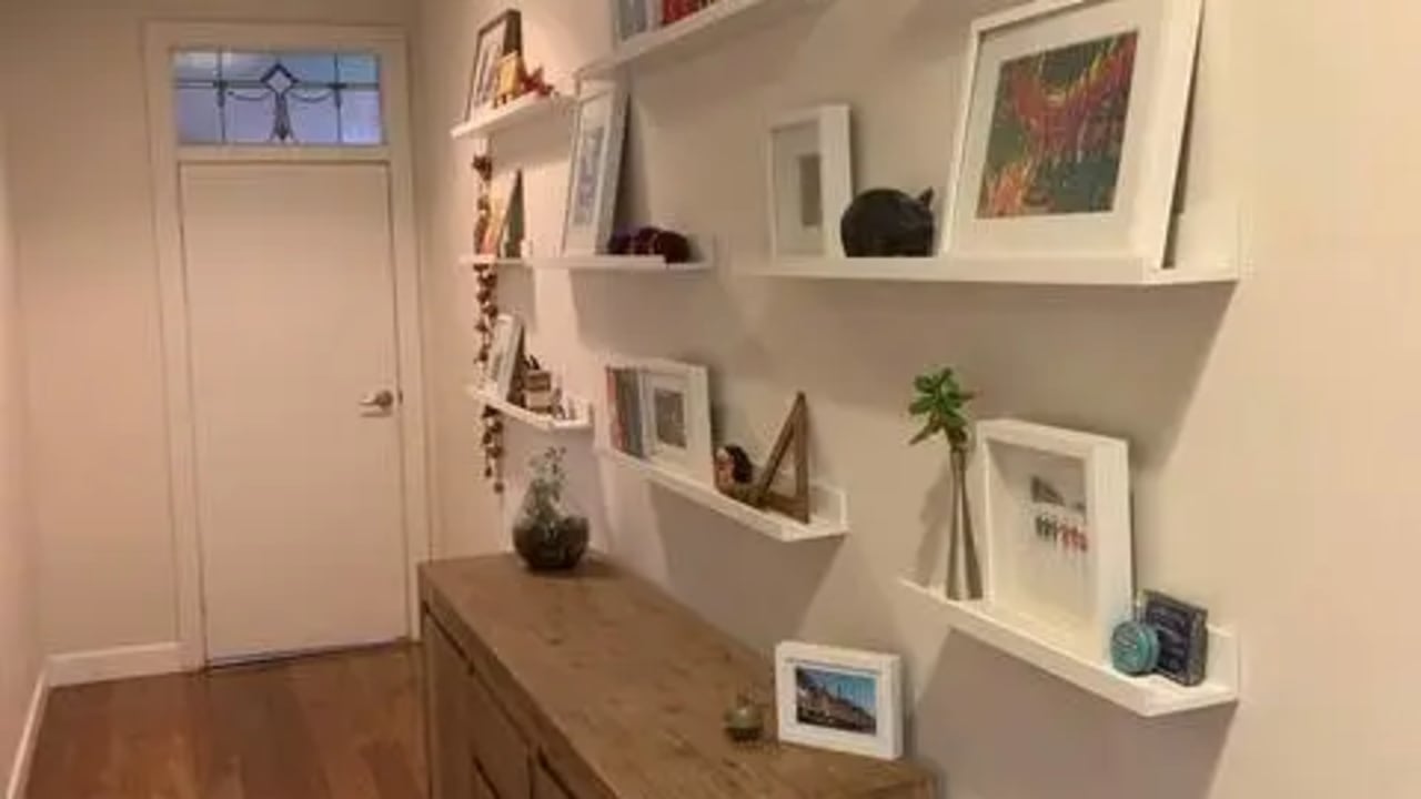 Furnished room in a share house