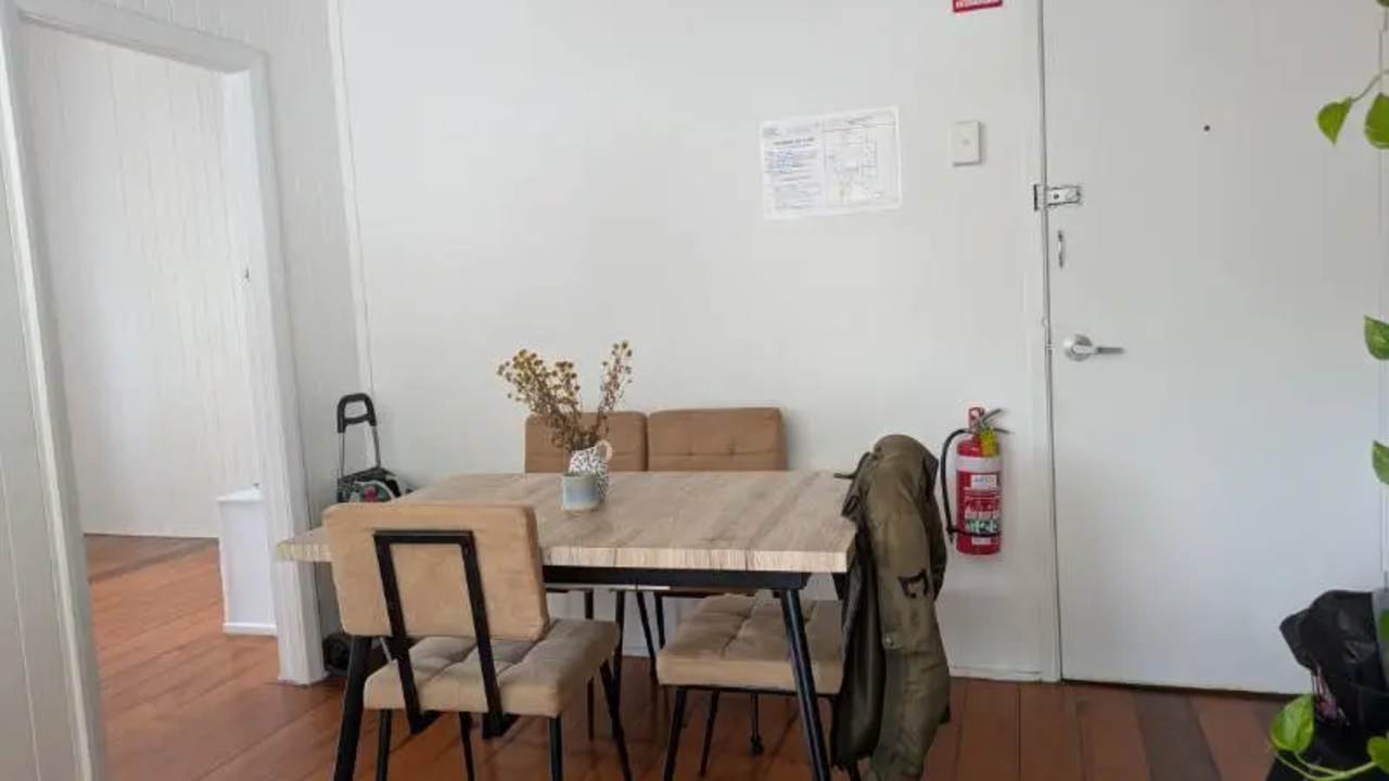 Whole property with 2 rooms for rent