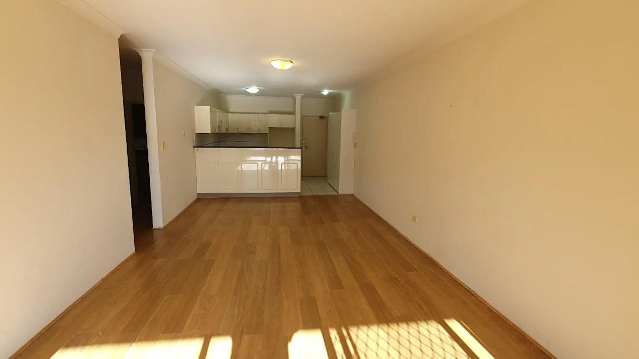 Whole property with 2 rooms for rent