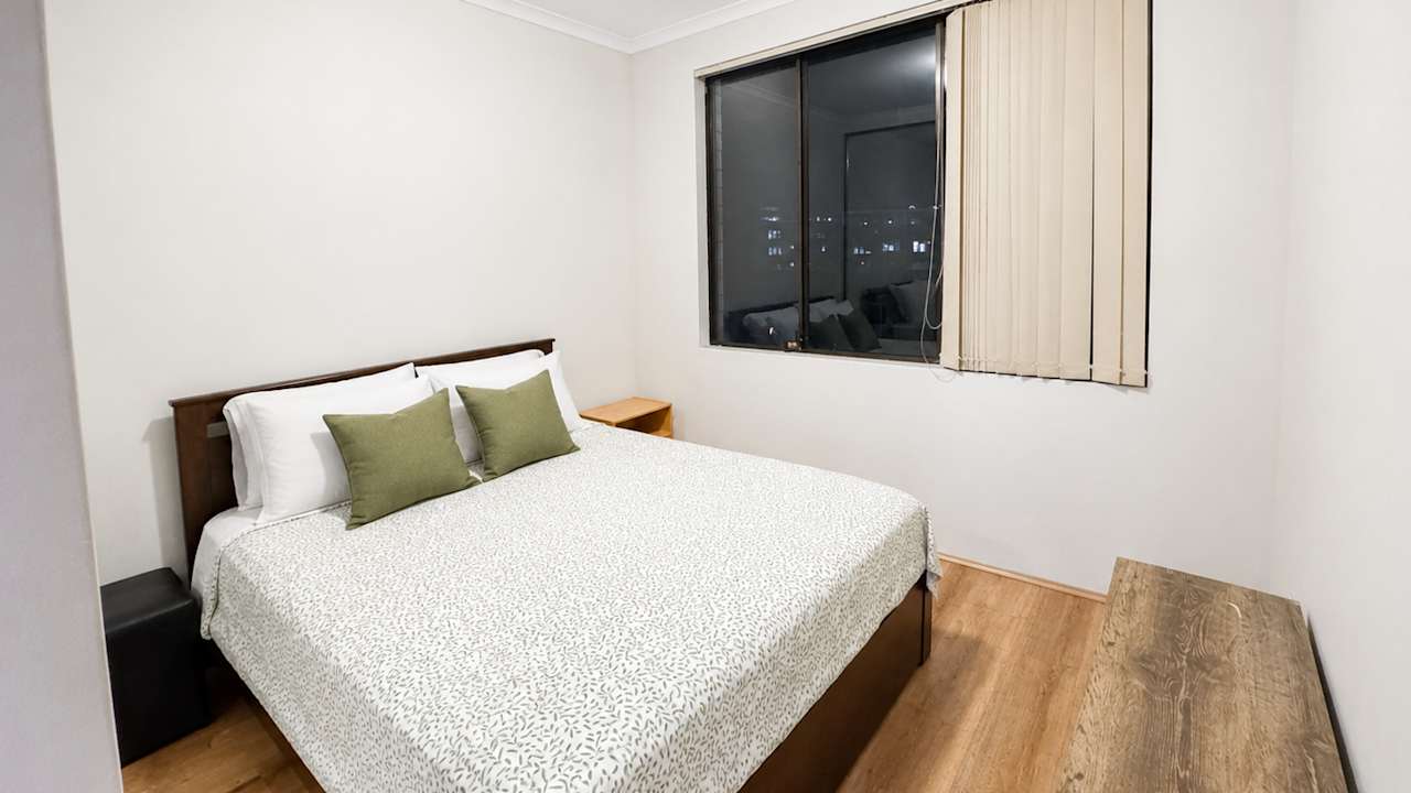 Furnished room in a flatshare