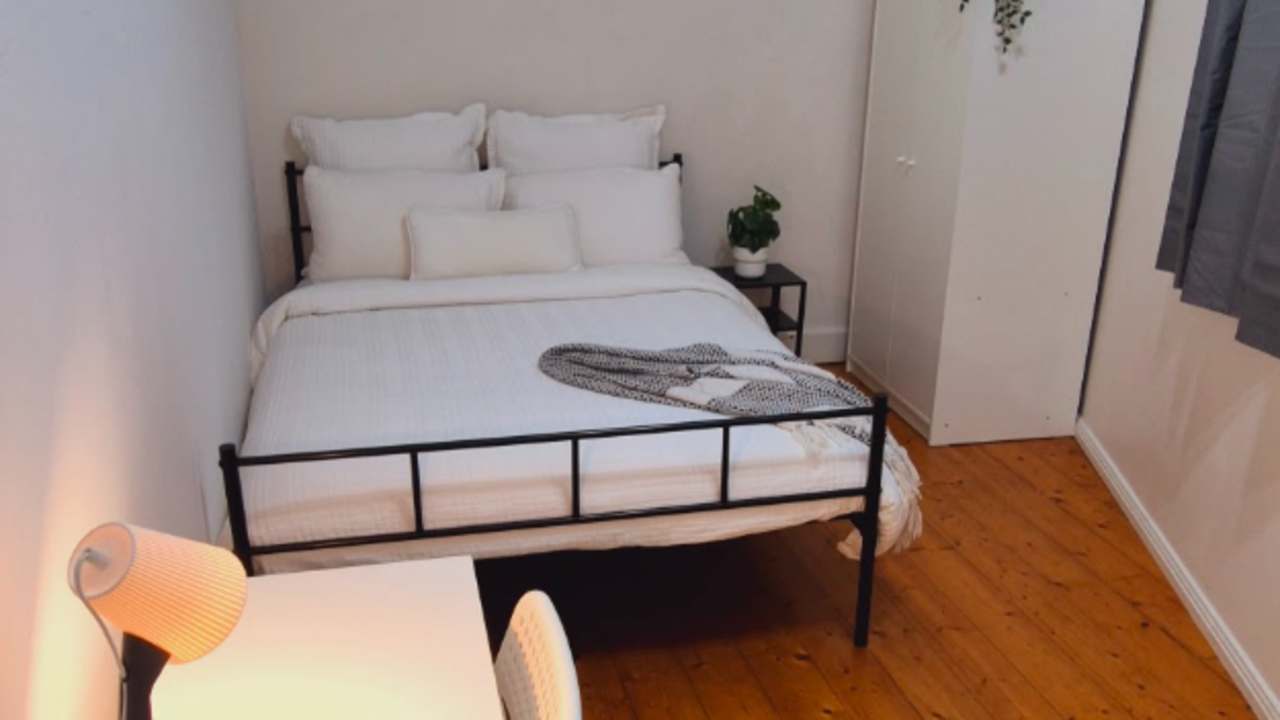 Furnished room in a flatshare