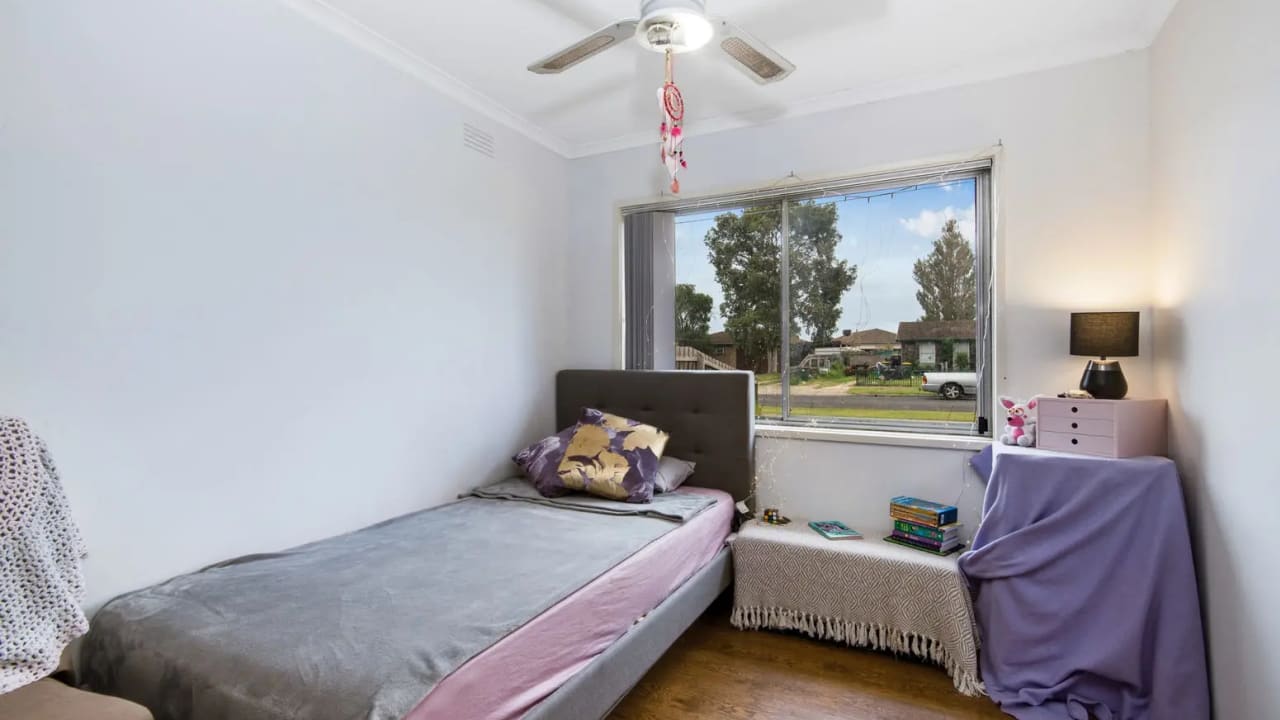 Unfurnished room in a share house