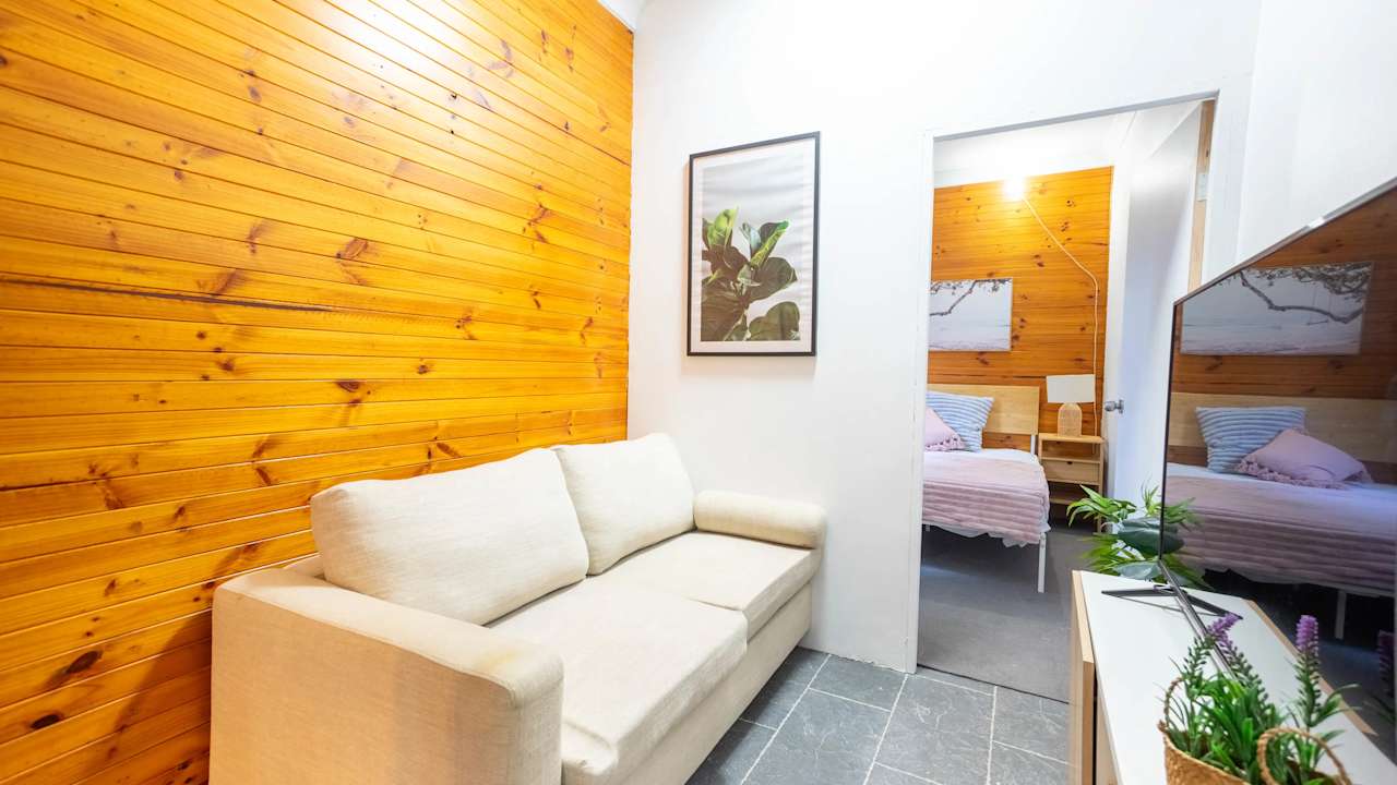 Whole property with 2 rooms for rent