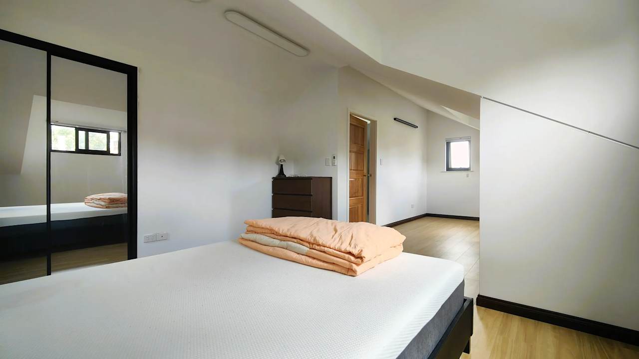 Furnished room with own bathroom