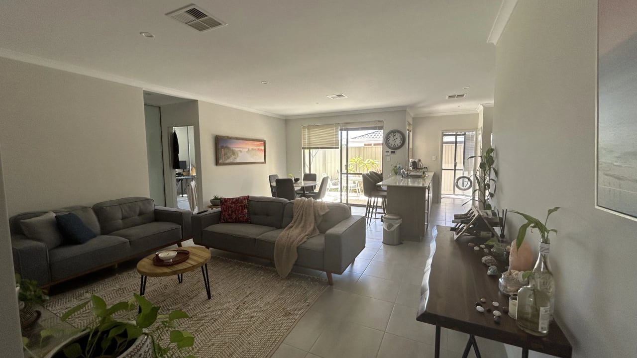 Furnished room with own bathroom