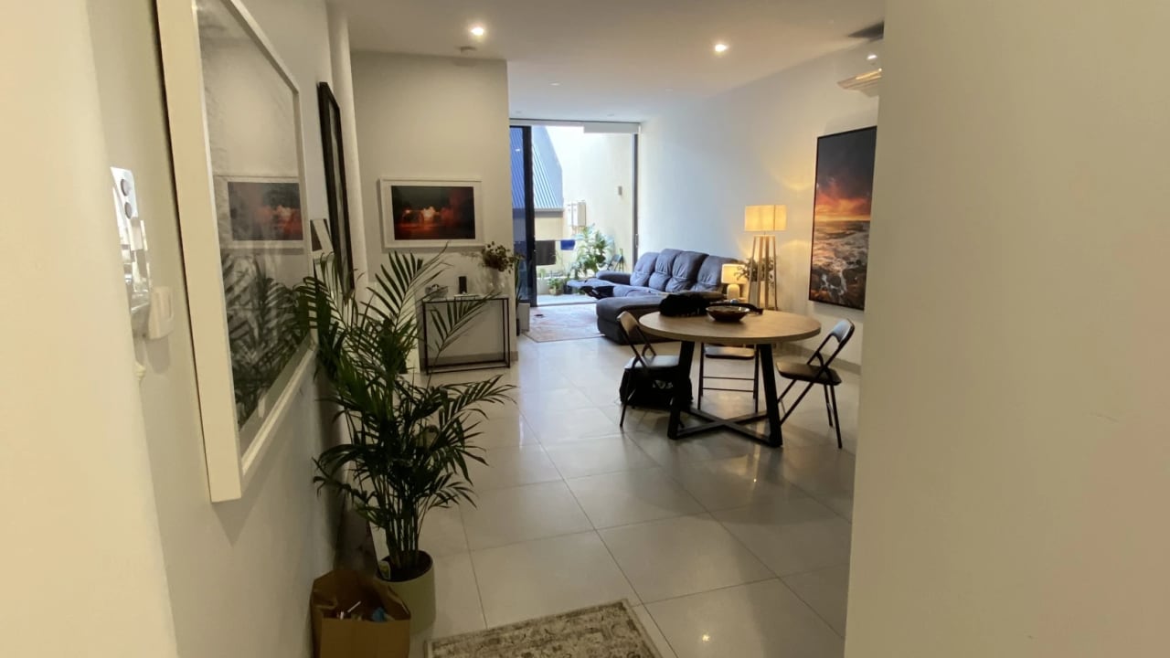 Unfurnished room in a flatshare