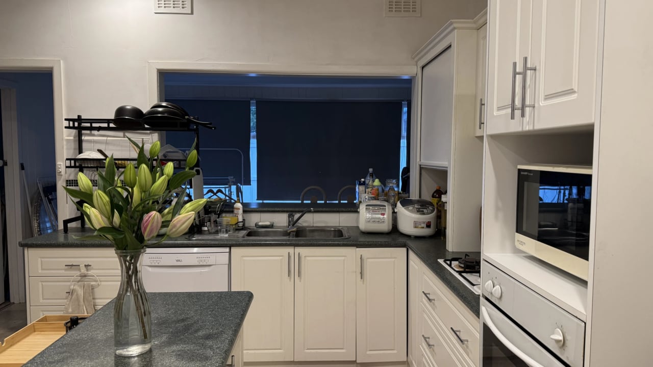 Furnished room in a share house