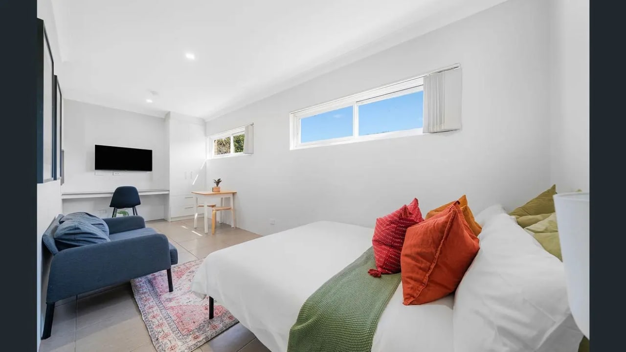 Room studio flat for rent