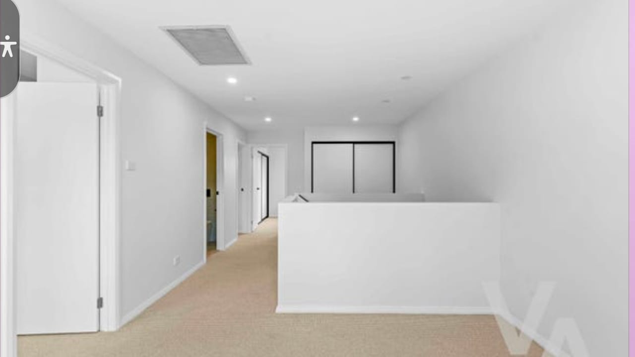 Room in a share house