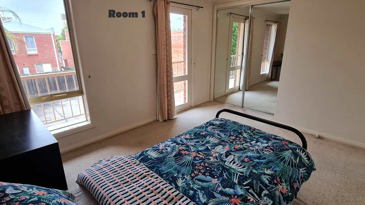 Furnished room in a share house