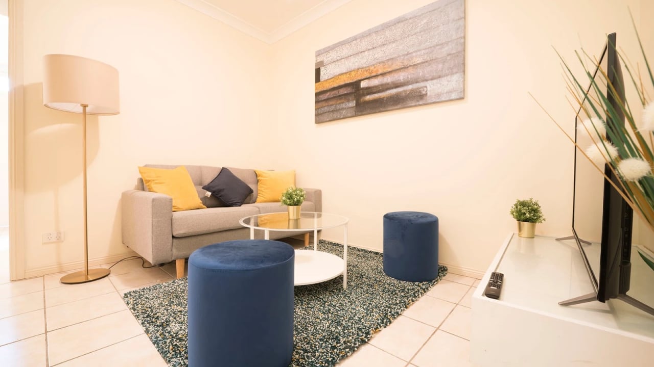 Furnished room in a share house