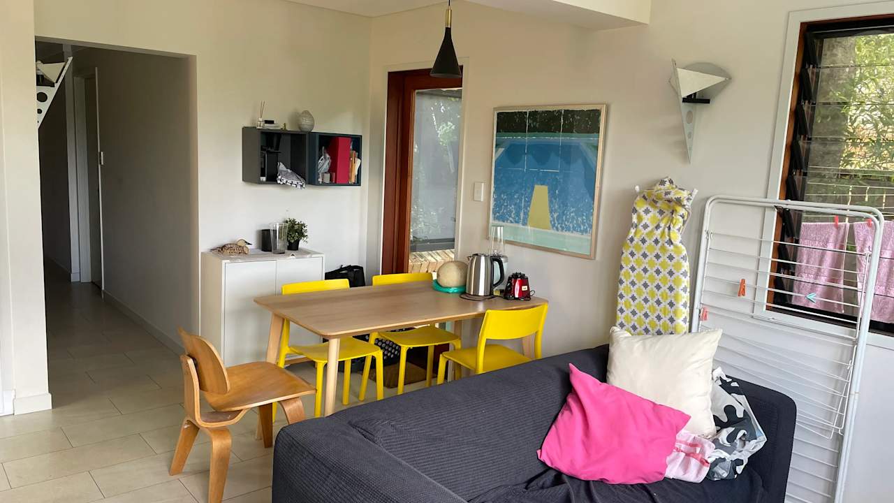 Furnished room in a flatshare