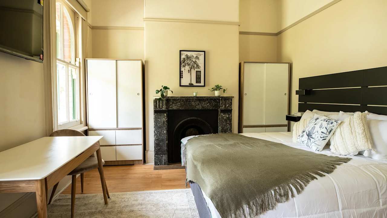 Furnished room studio flat for rent