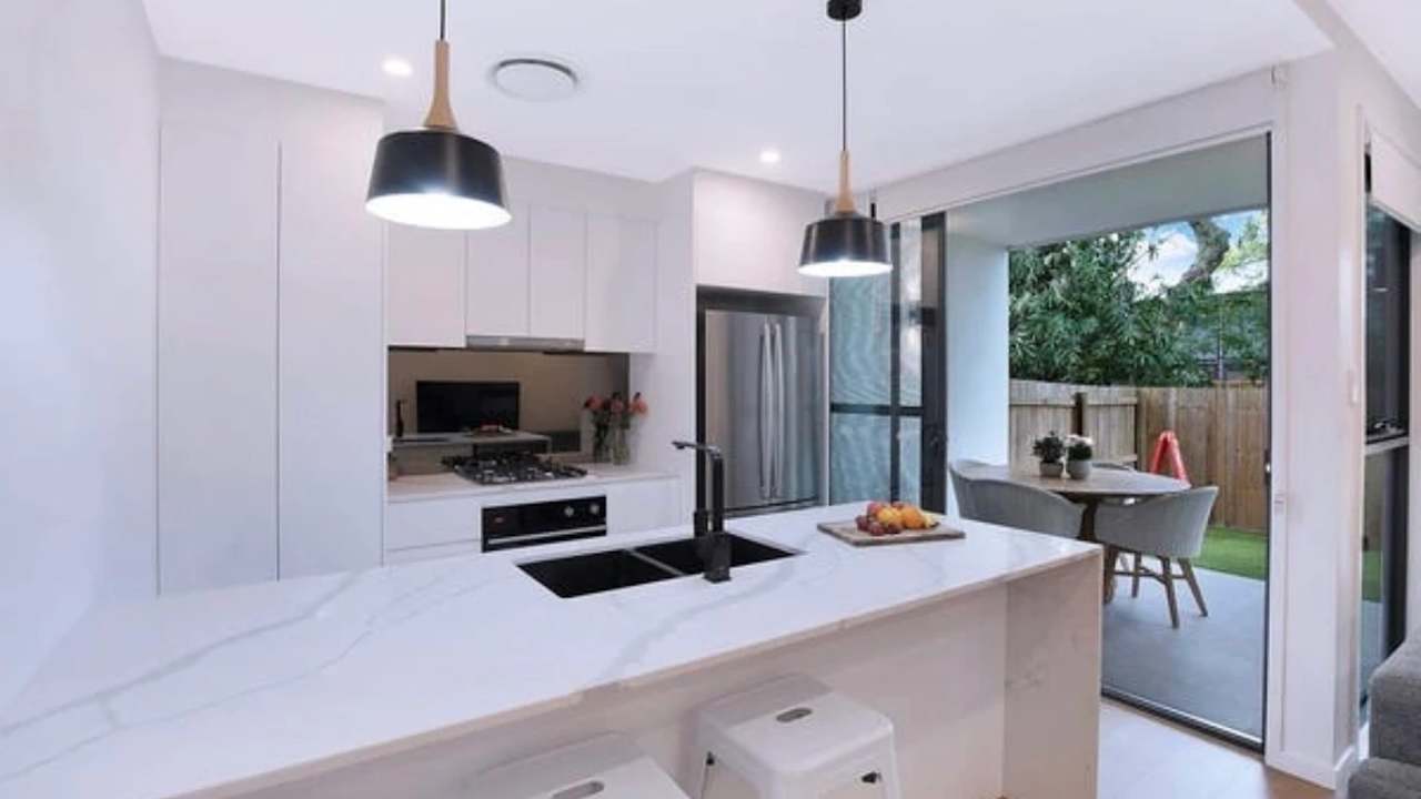 Unfurnished room with own bathroom