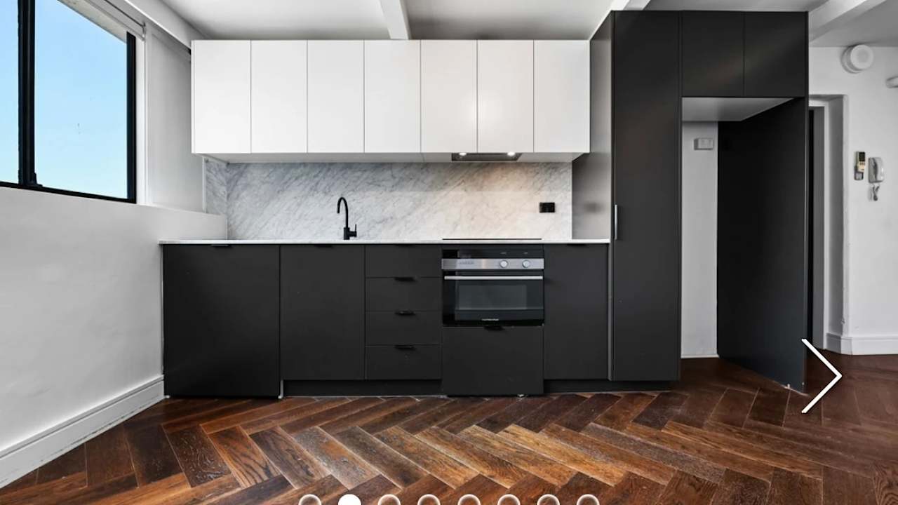 Unfurnished room in a flatshare