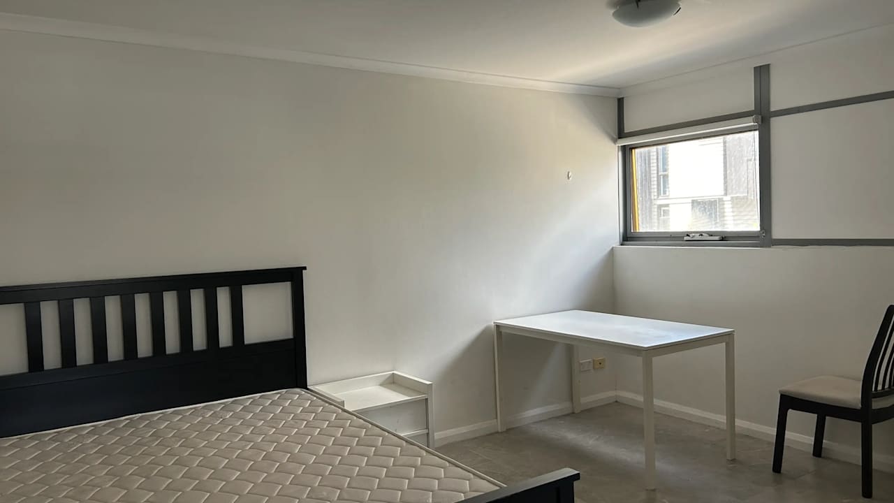 Furnished room in a flatshare